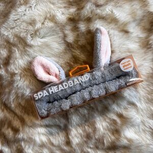 NIB Gray Bunny Eared Soft Plush Spa Headband